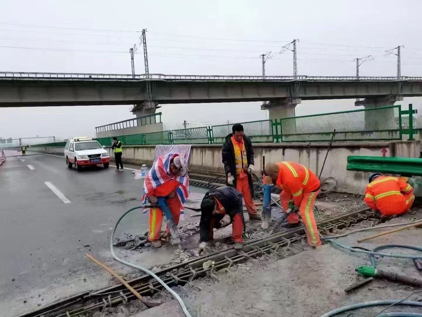 江永桥梁伸缩缝抢修料